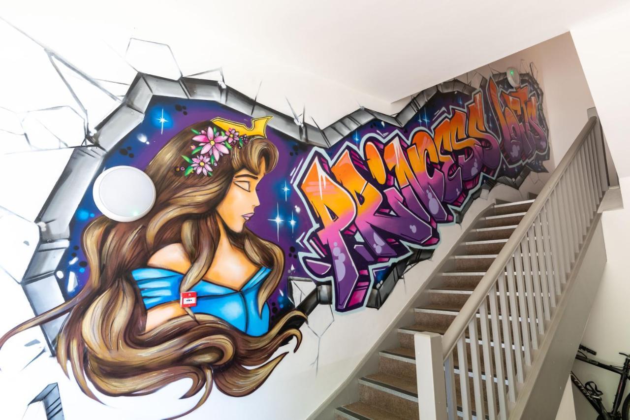 Princess Lofts City Centre Studios With Nespresso Coffee Machines & New Fast Wifi By Stayright สวอนซี ภายนอก รูปภาพ