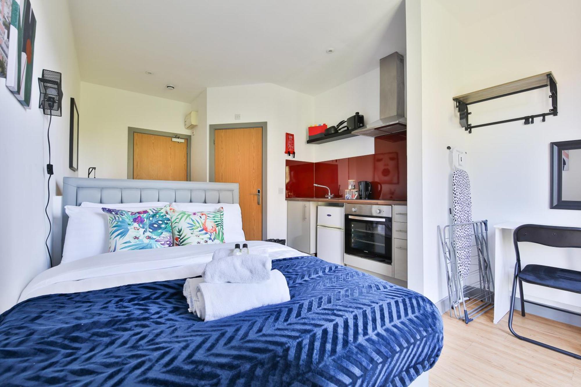 Princess Lofts City Centre Studios With Nespresso Coffee Machines & New Fast Wifi By Stayright สวอนซี ภายนอก รูปภาพ