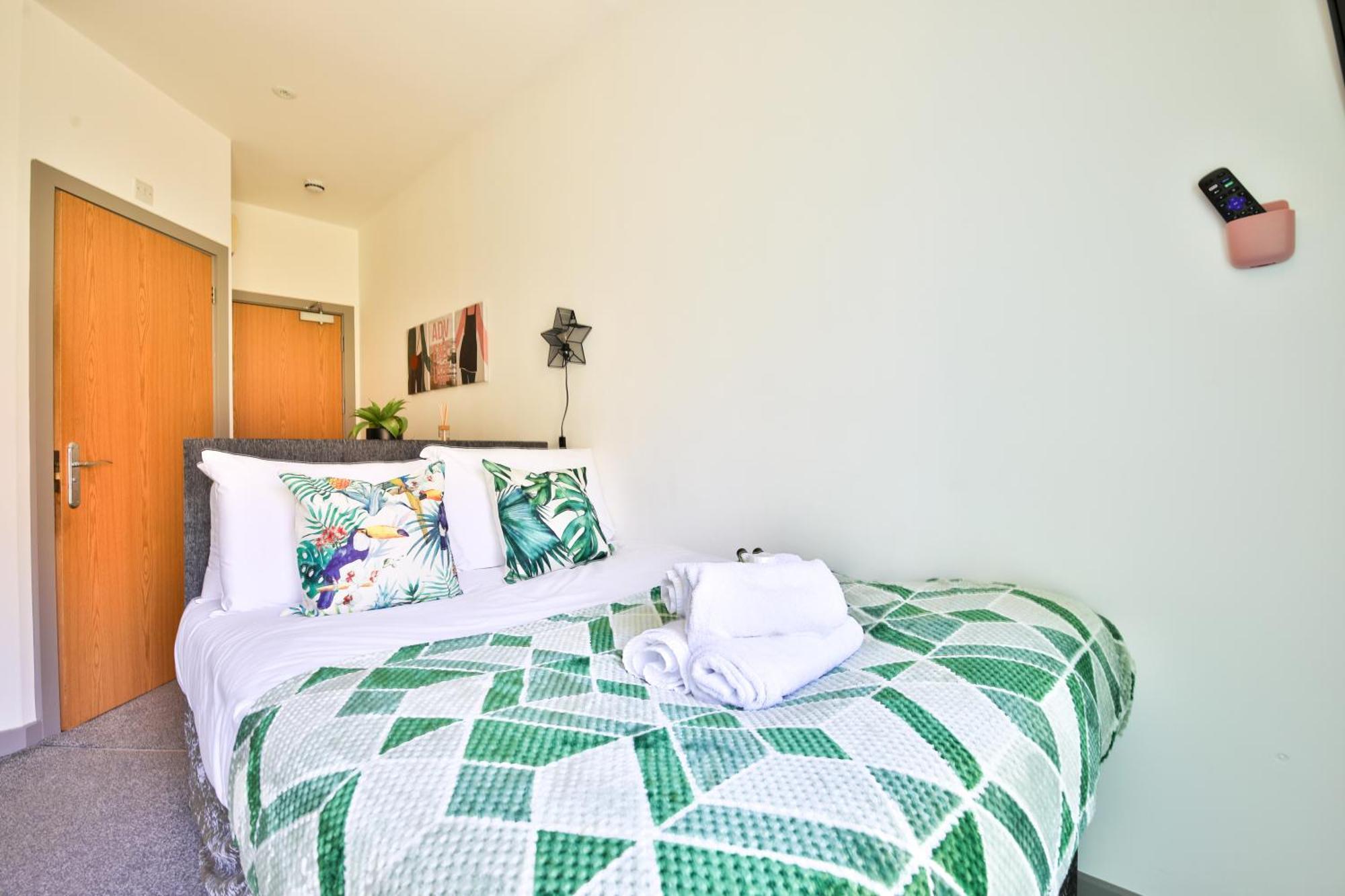 Princess Lofts City Centre Studios With Nespresso Coffee Machines & New Fast Wifi By Stayright สวอนซี ภายนอก รูปภาพ