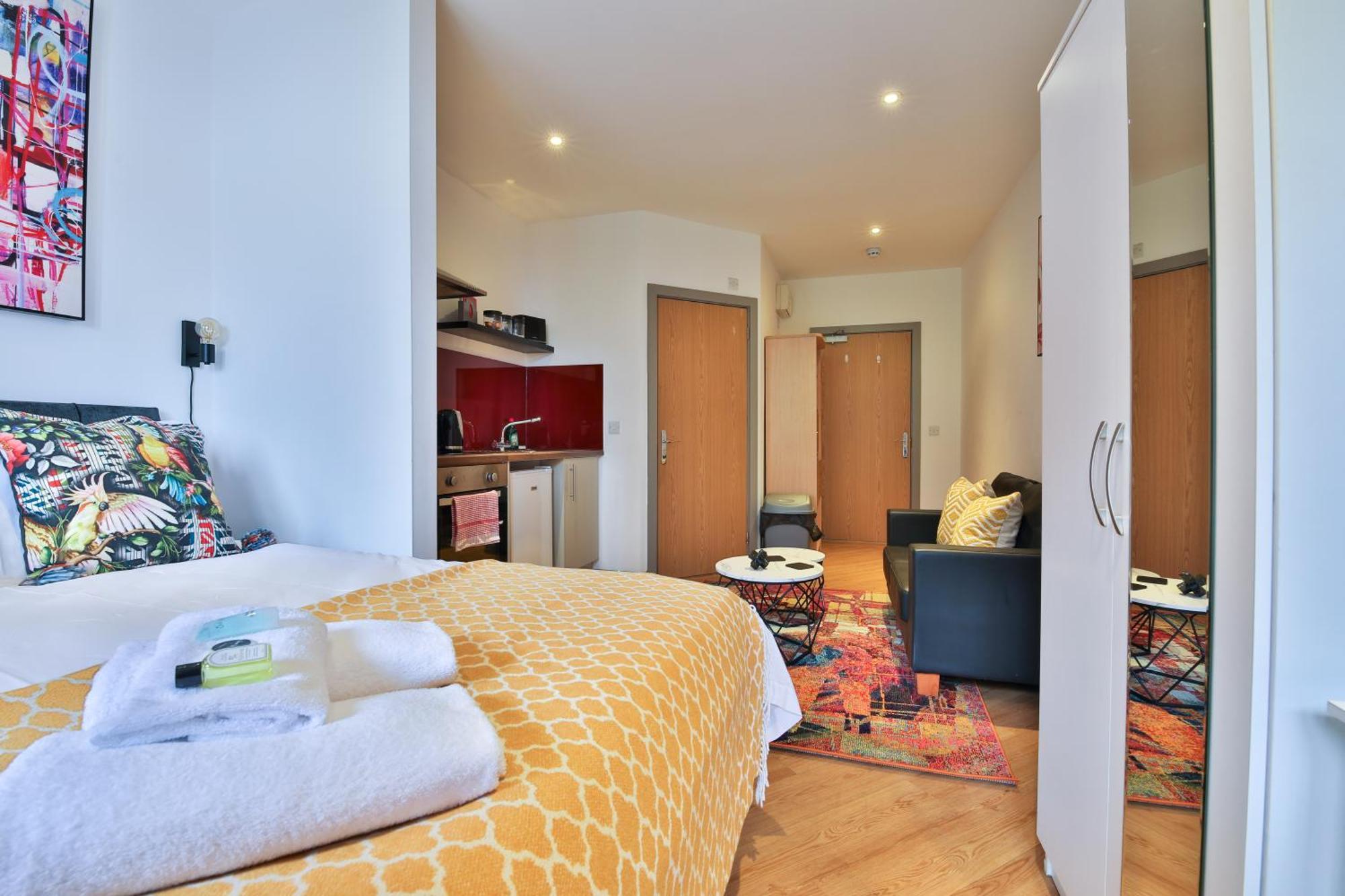 Princess Lofts City Centre Studios With Nespresso Coffee Machines & New Fast Wifi By Stayright สวอนซี ภายนอก รูปภาพ