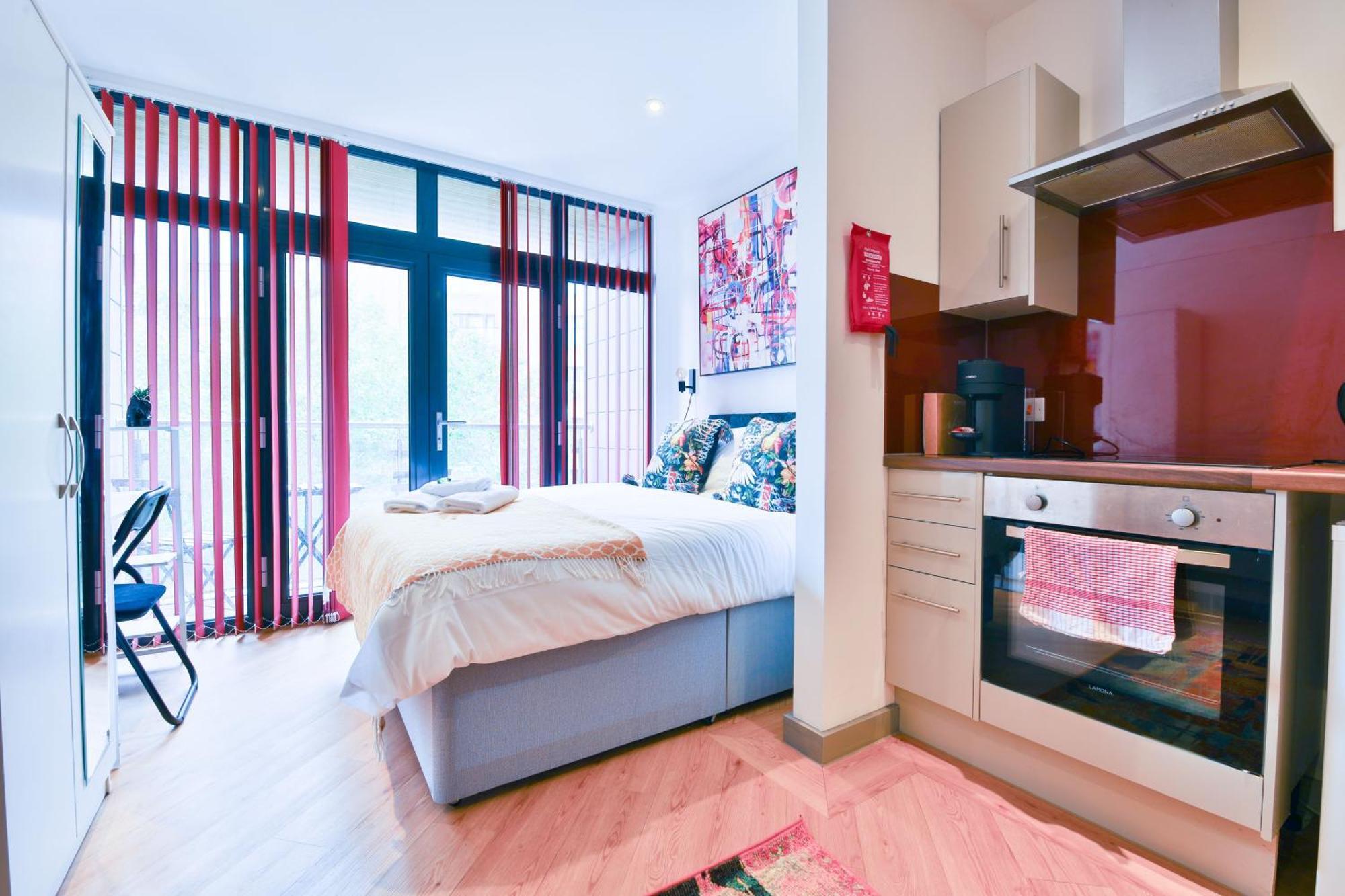 Princess Lofts City Centre Studios With Nespresso Coffee Machines & New Fast Wifi By Stayright สวอนซี ภายนอก รูปภาพ